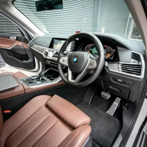 BMW-X7-G07-2020