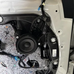 BMW X5 G05 HiFi xDrive30d match speakers